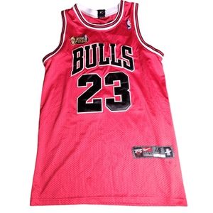 NBA: NBA FINALS MICHAEL JORDAN CHICAGO BULLS JERSEY #23 SIZE M RED BLACK